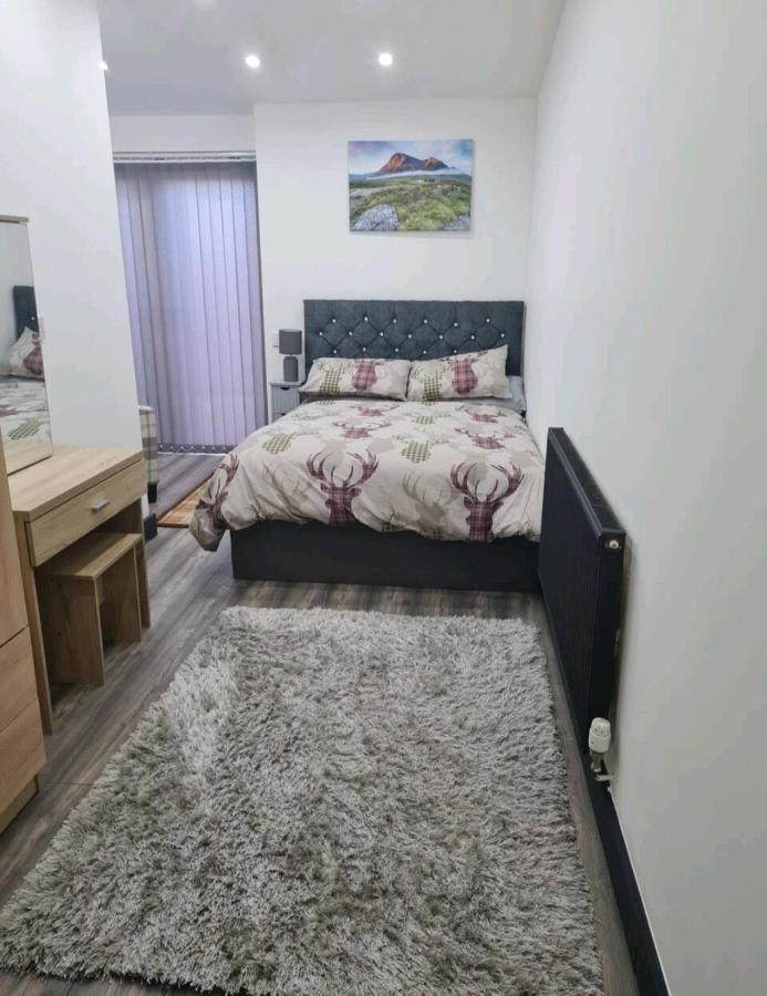 Charming 1-Bed Apartment In พีเบิลส์ ภายนอก รูปภาพ